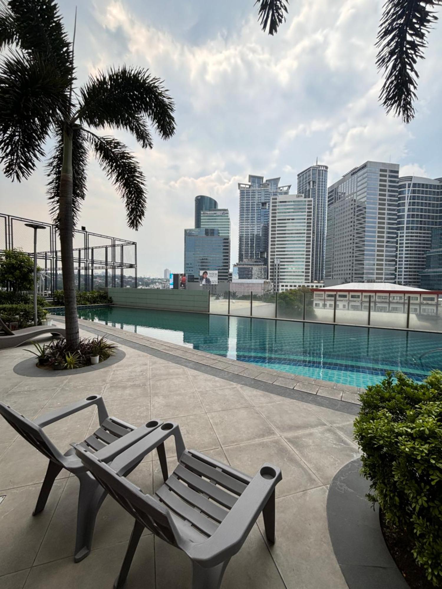La Amore Place Pasig City Exteriör bild