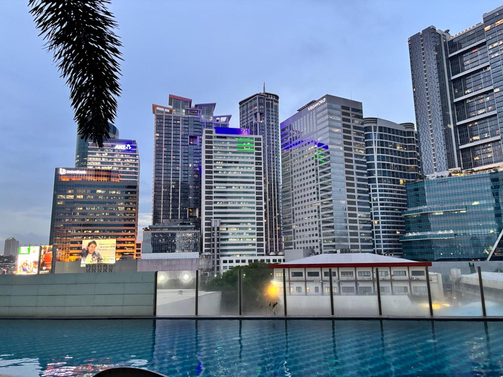 La Amore Place Pasig City Exteriör bild