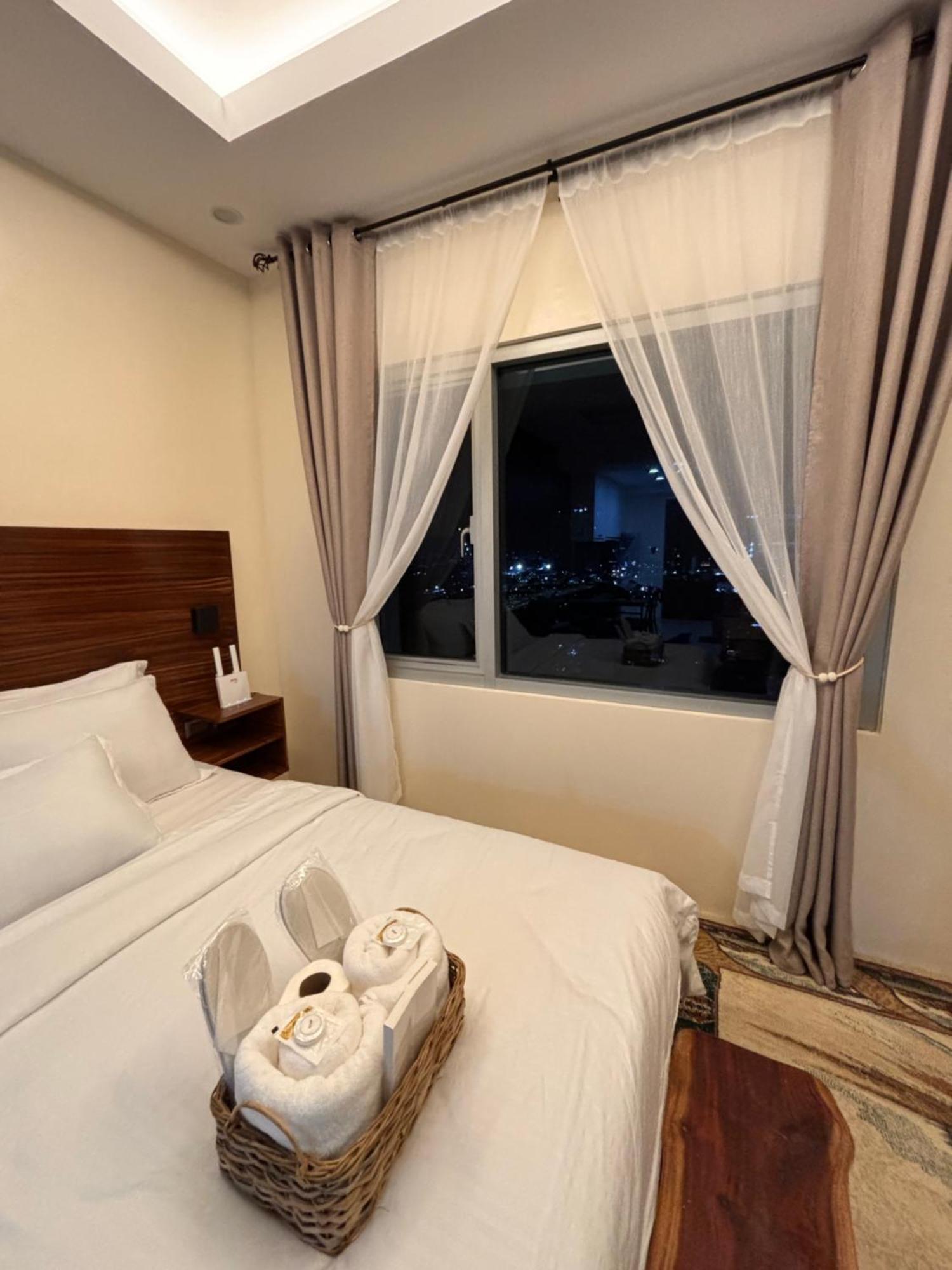 La Amore Place Pasig City Exteriör bild