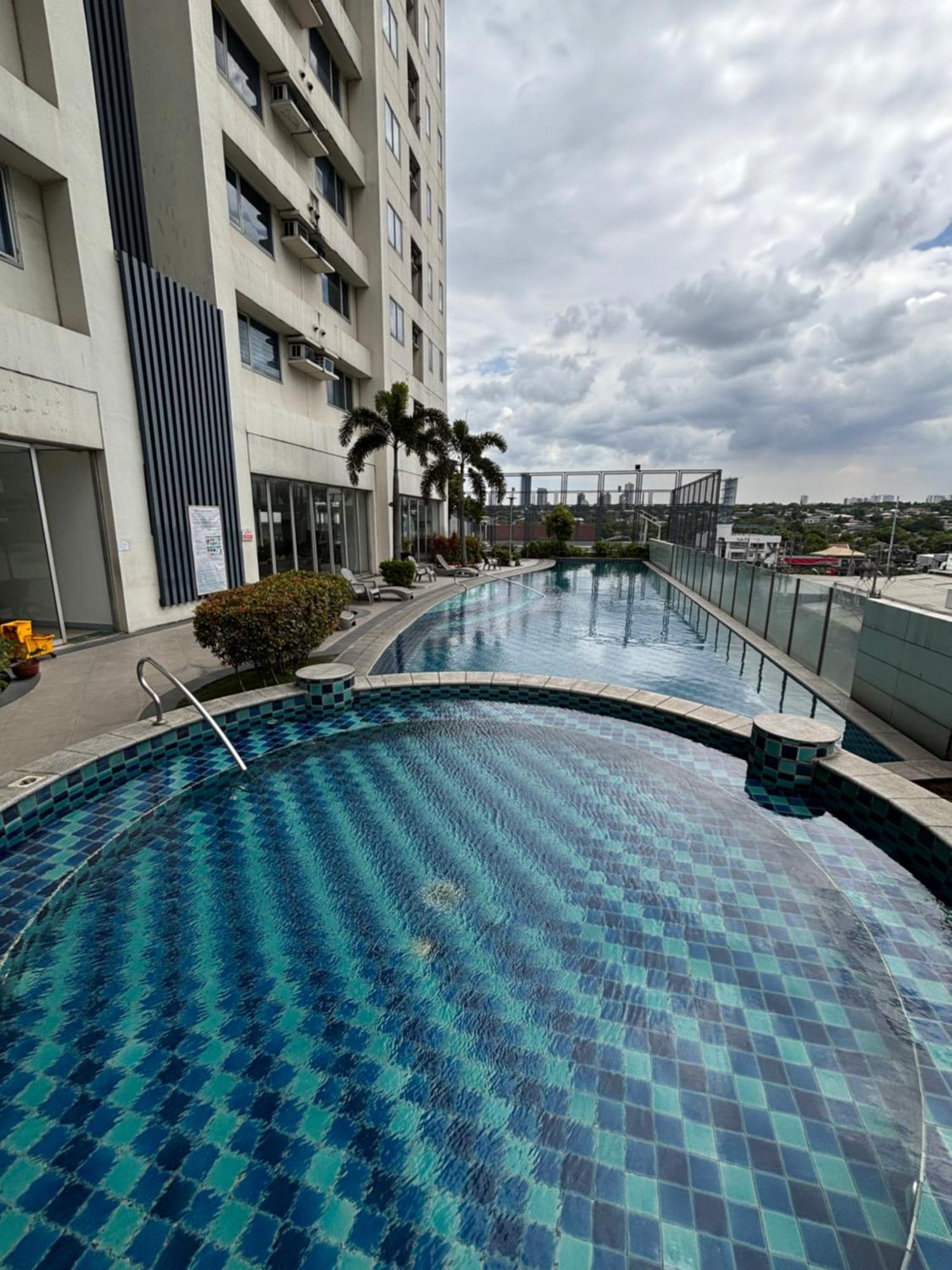 La Amore Place Pasig City Exteriör bild