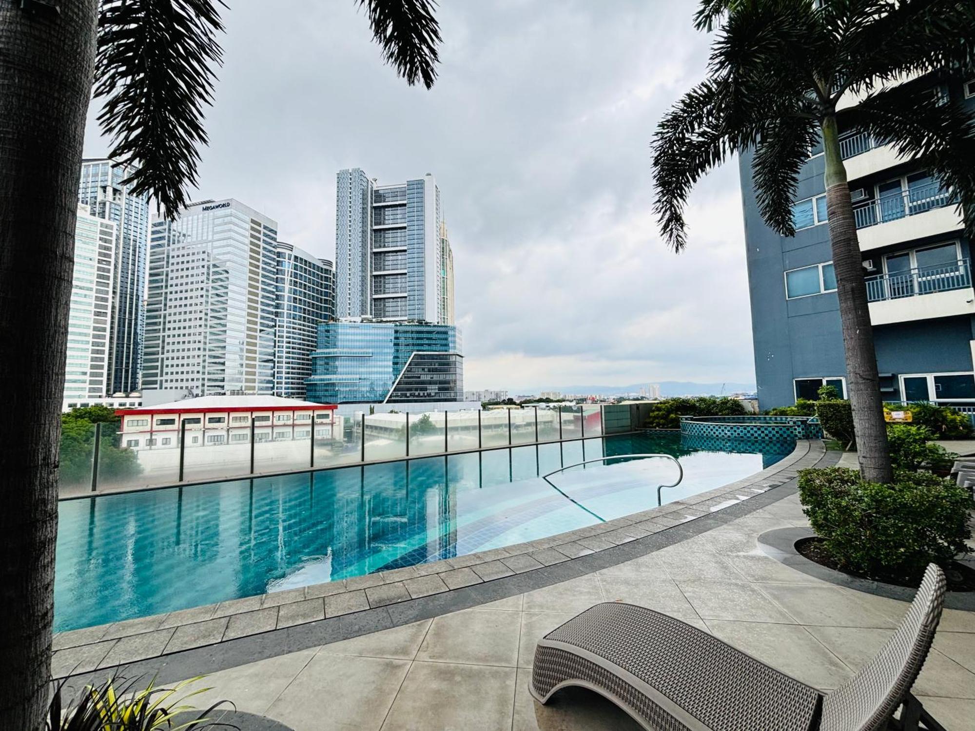 La Amore Place Pasig City Exteriör bild